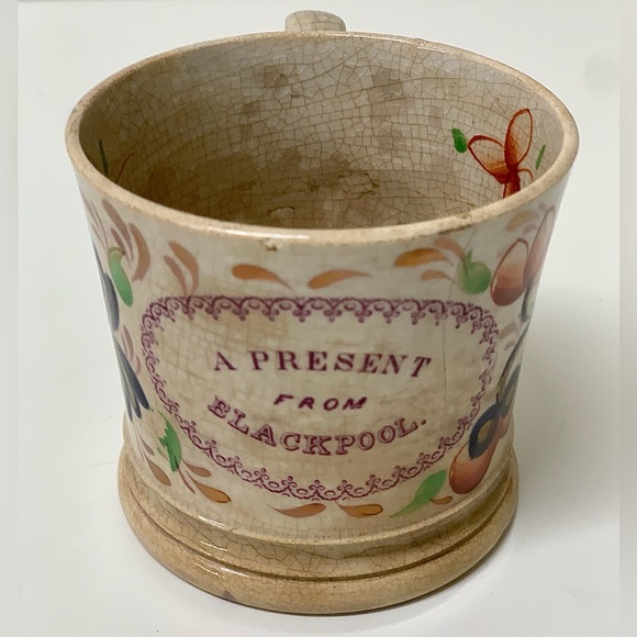 19th Century Gaudy Welsh Grape Gift Mug Inscribed "A Present From Blackpool" - Picture 6 of 16